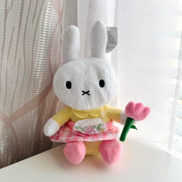 Miffy merch plush toy - Picture 1 of 3